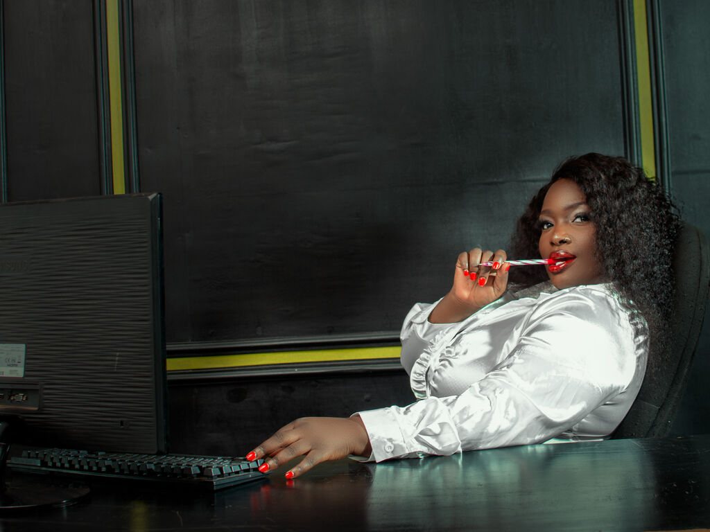 Roslynphilips's profile - Image n°1
