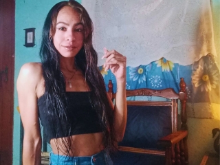 Live Sex Rousbluee