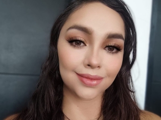 Rousecarrington20's Sexcam