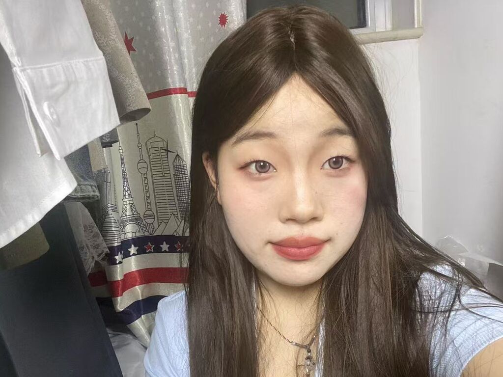 Rousheta's profile - Image n°0