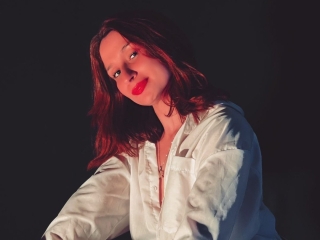 Sexo por webcam con Roussehillss