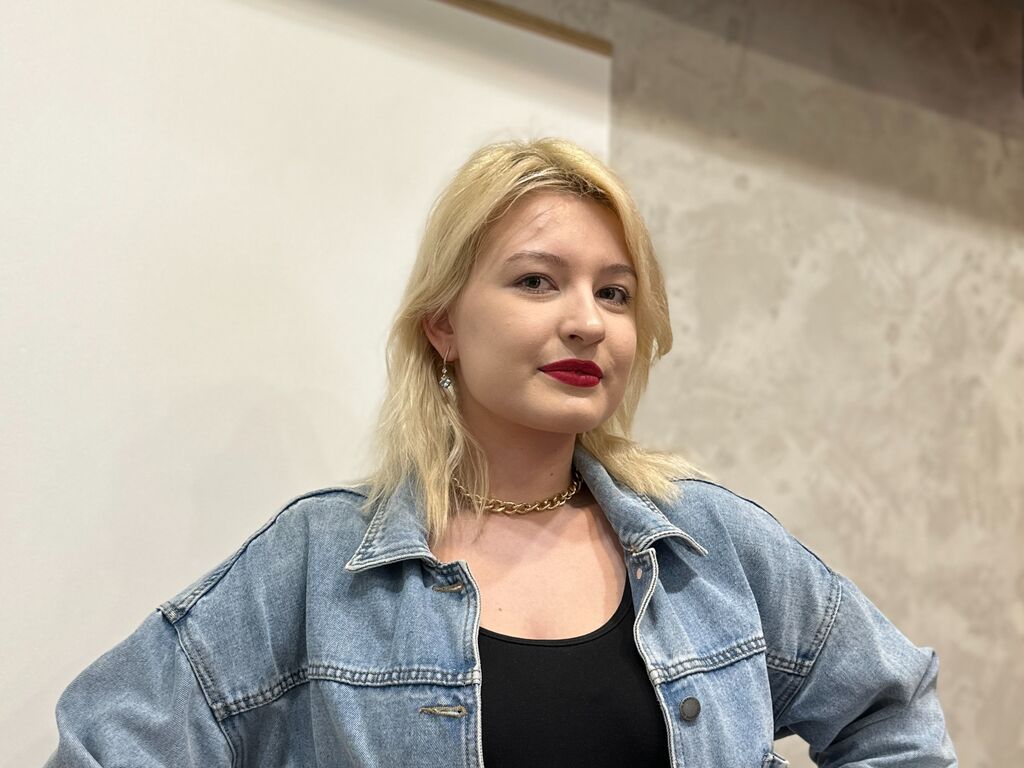 Rowenagoodsell's profile - Image n°0