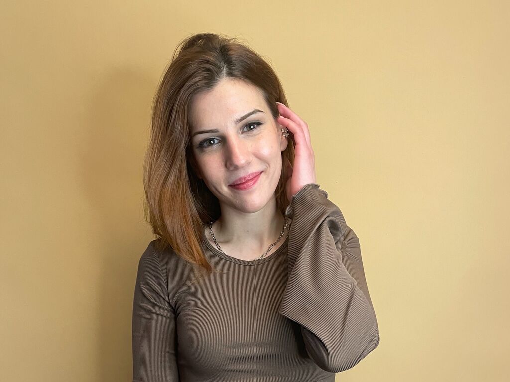 Rowenahickmott's profile - Image n°0
