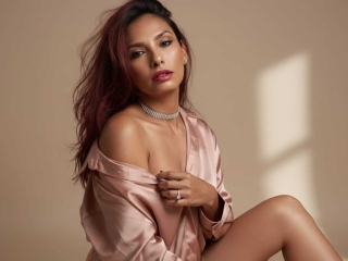 Sexo por webcam con Roxannemooree