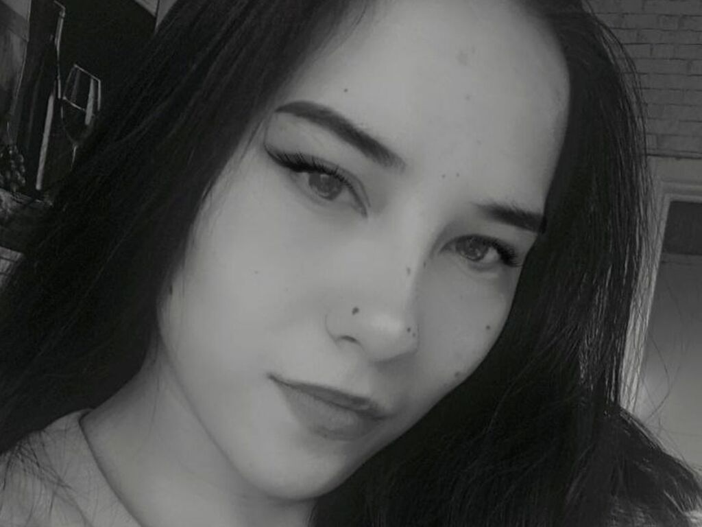 Roxyhearts's profile - Image n°0