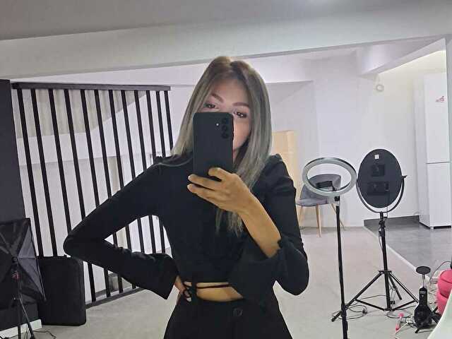 RoxyJoyfull's profile - Image n°3