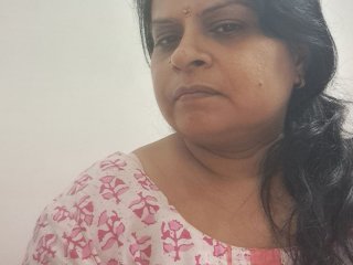 Webcam sex with Royalela