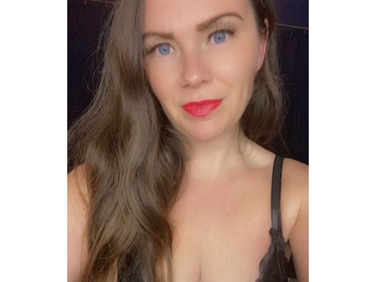Rubyredlipsuk's profile - Image n°1
