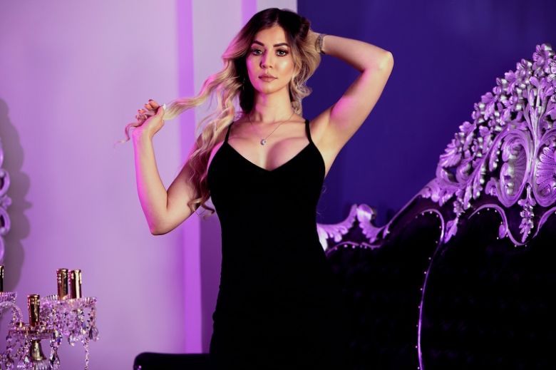 SimoneSimmons's profiel - Afbeelding n°20