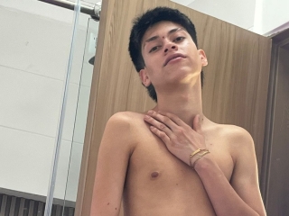 Sexo por webcam con Samaelsaenzz