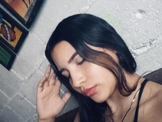 Samanthalatte18's Sexcam