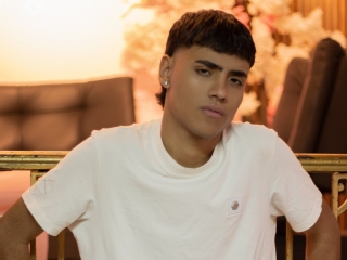 Webcam sex con Samfrost