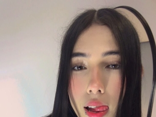 Sexo por webcam con Sami_Backer