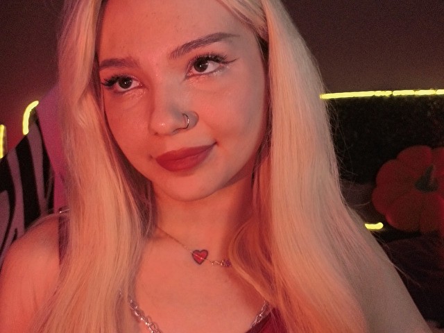 SandraBae's profile - Image n°0