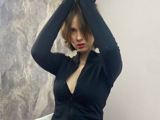 Webcam sex with Sandrasmiith