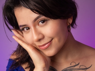 Sexo por webcam con Saradove
