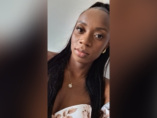 Sexo por webcam con Saradreams