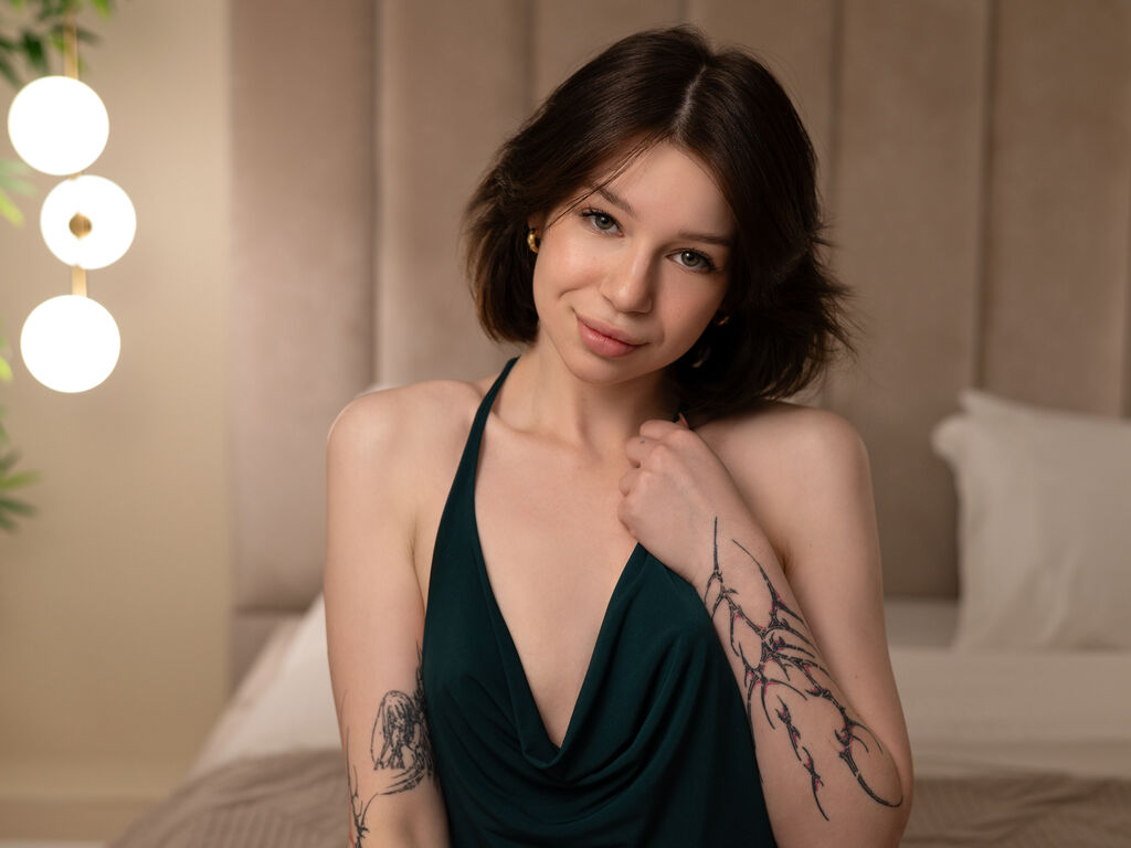 Sarahhoggarth's profile - Image n°0