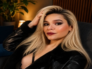 Sexo por webcam con Sarahlorenzi