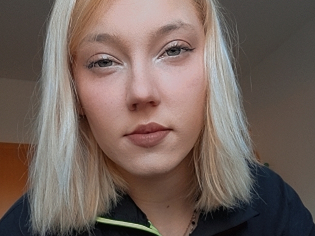 Sarahsexdoll's profile - Image n°4