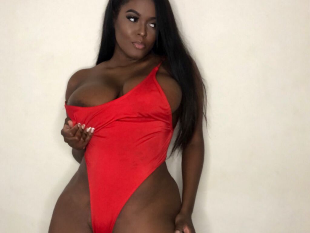 Sarahudsoon's profile - Image n°1