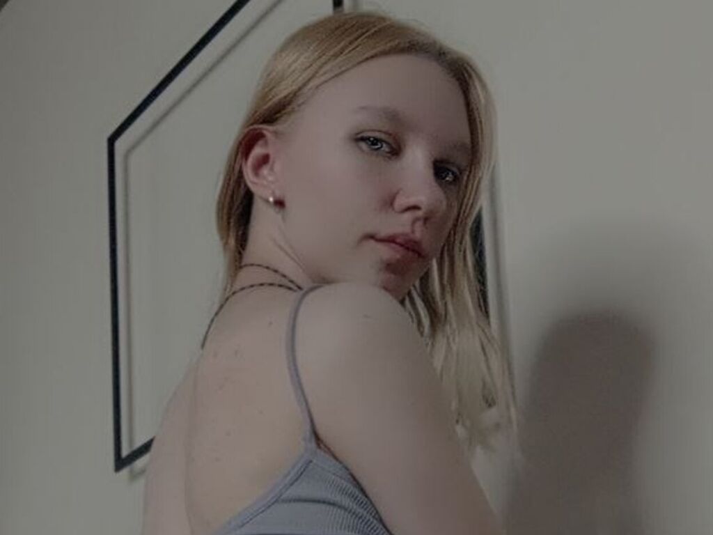 Sarahwood's profile - Image n°0