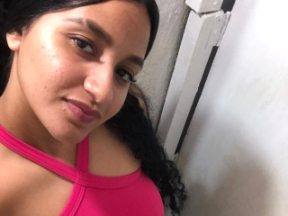 Sexo por webcam con Saraynaughtyhotter