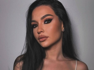 Sexo por webcam con Sasha_Lorrenz