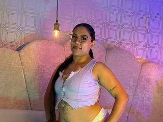 Sexo por webcam con Sashaspicy