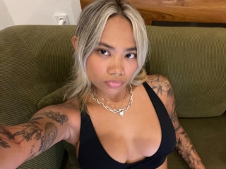 Webcam sex met Sassysukiii