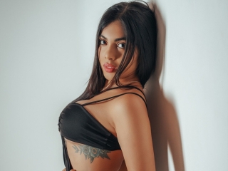 Webcam sex with Scarletcorleone