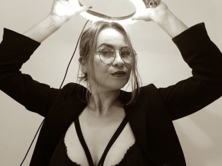 Live Sex Scarlethanistom