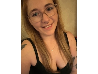 Sexcam Porn von Scarletrose_Xox