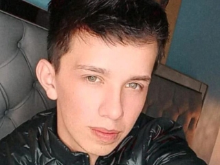 Live Sex Scrufftwink18