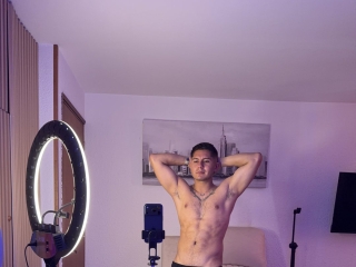 Sexo por webcam con Sebas_18