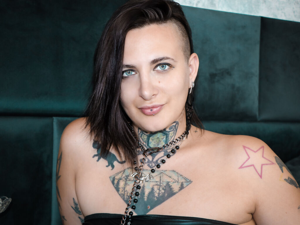 Selenasjones' profilo - Immagine n°1