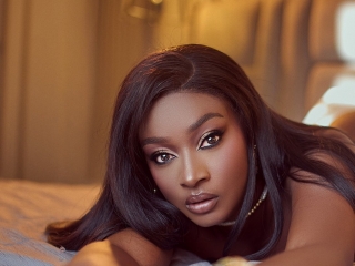 Sexo por webcam con Selenejades