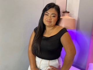 Sexo por webcam con Selenerojas