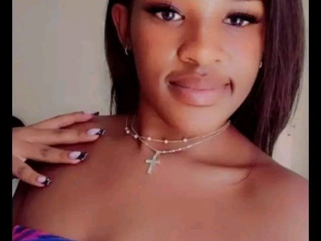 Perfil con Sexyred2118 - Imagen  n°0