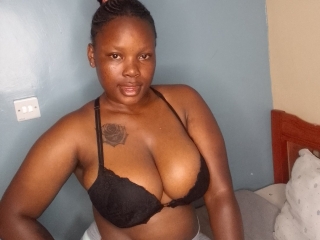 Sexo por webcam con Sexysharoo