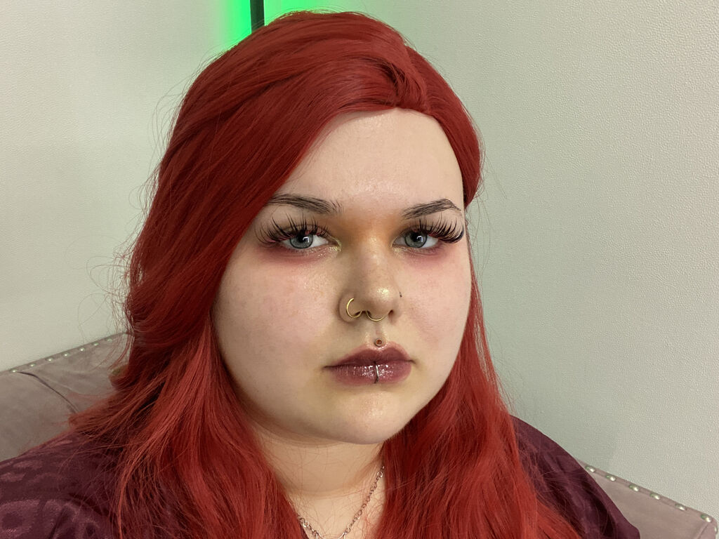 Sharlenred's profile - Image n°0