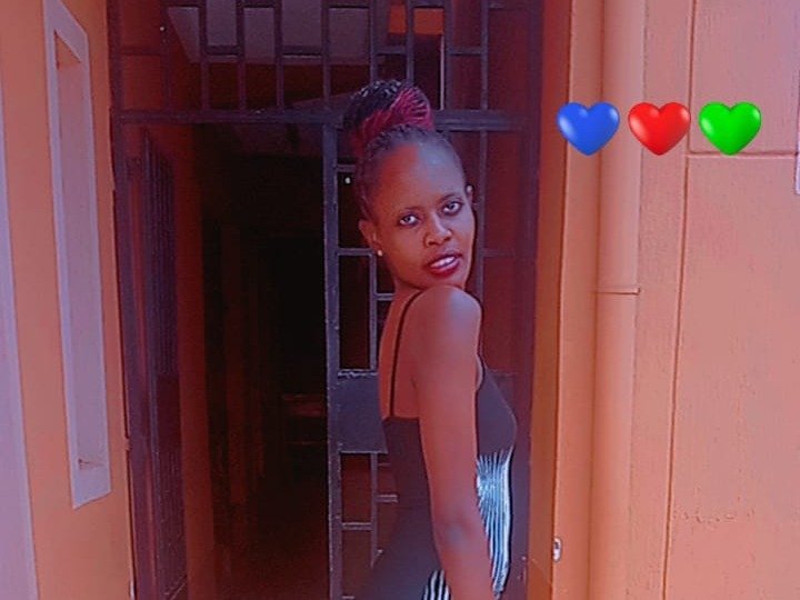 Sharlovella's profile - Image n°0