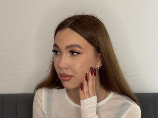 Webcam sex with Shemikahattori