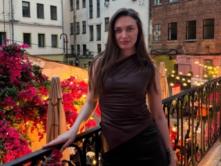 Webcam sex con Shirleeyankovski