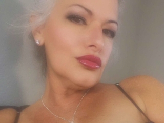 Webcam sex con Silvervixen69