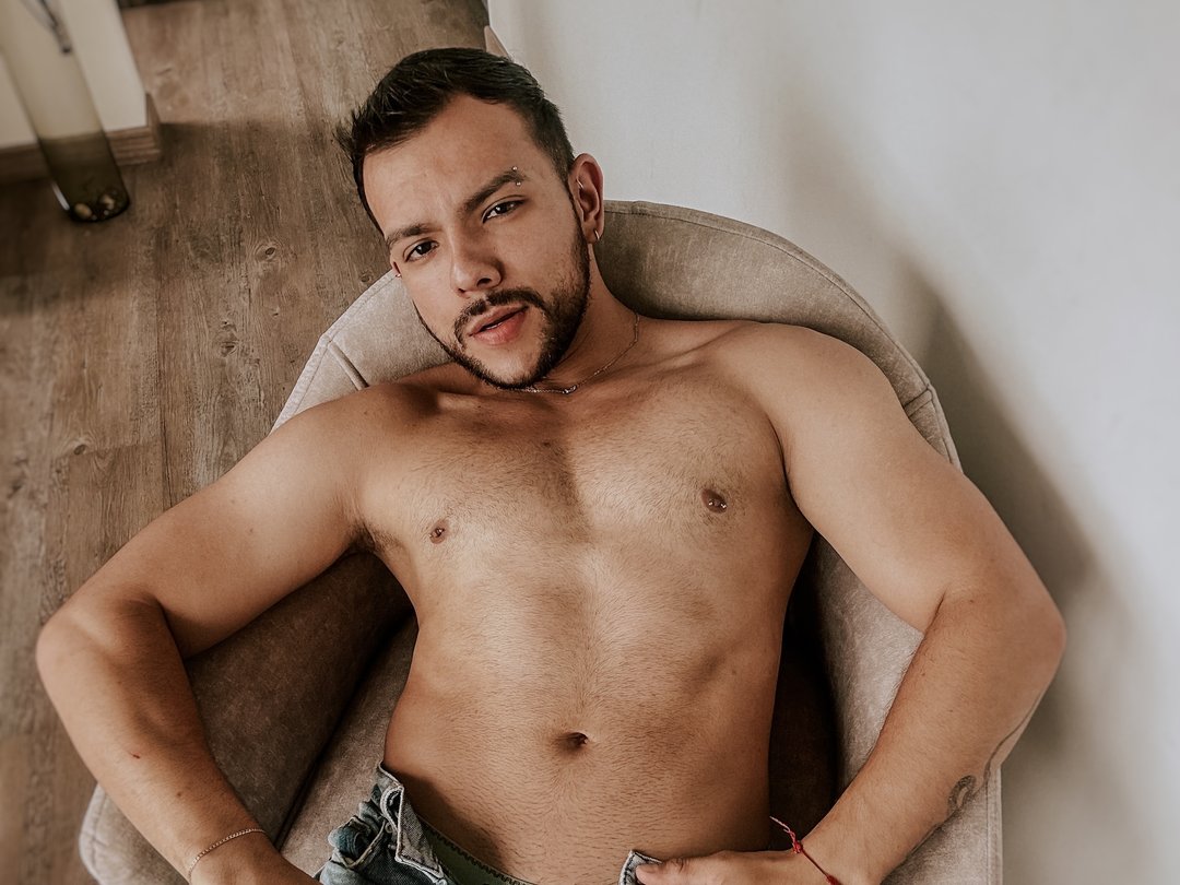 Perfil con Simoncstno - Imagen  n°1