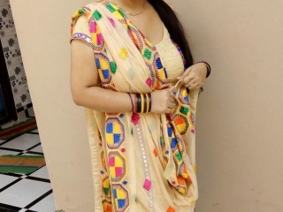 Webcam sex with Singhkirti