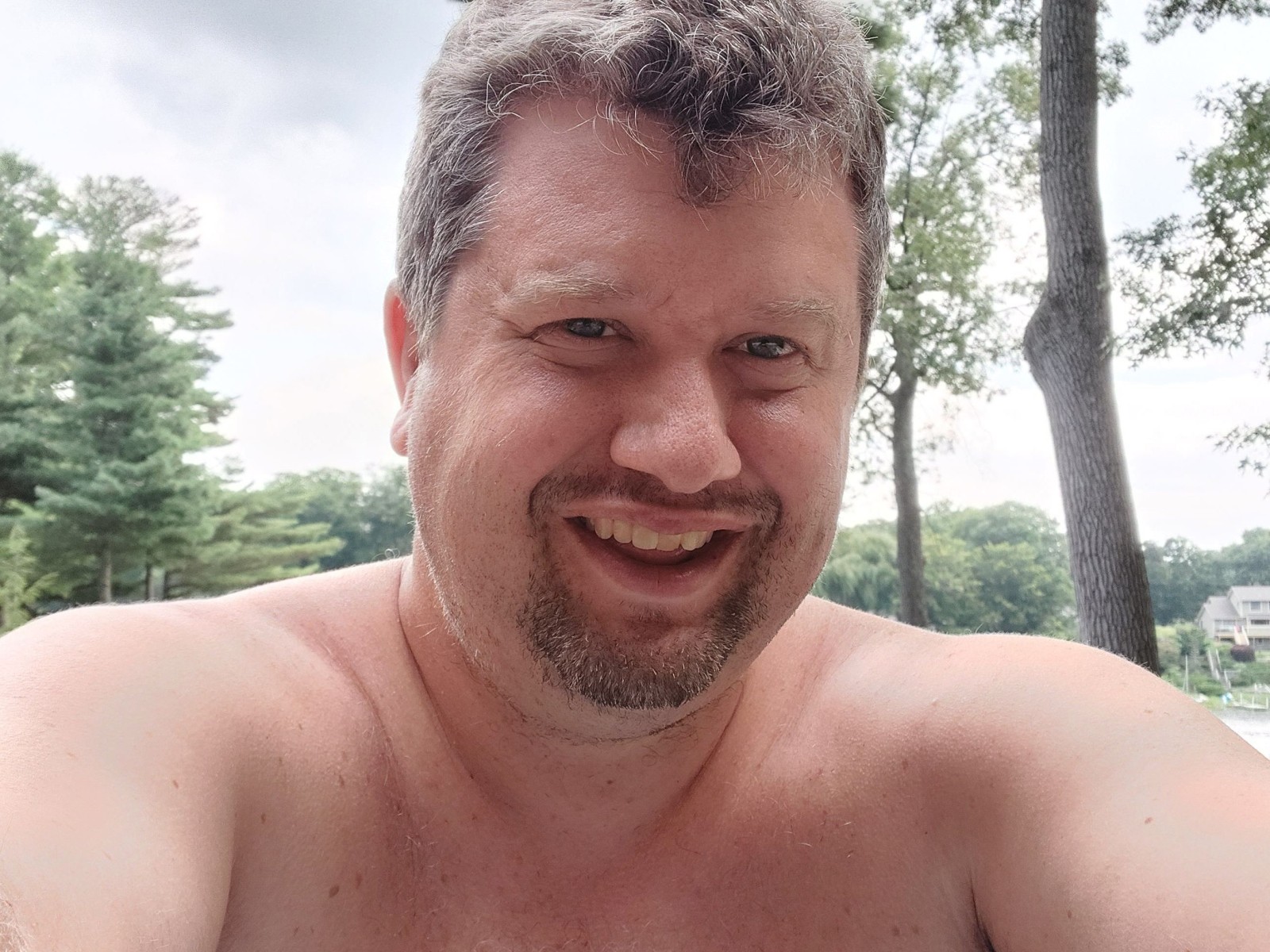 Profil de Singlewhitemale - Photo n°1