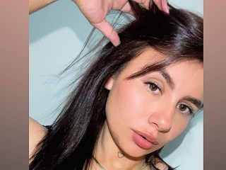 Live Sex Skarlethot19