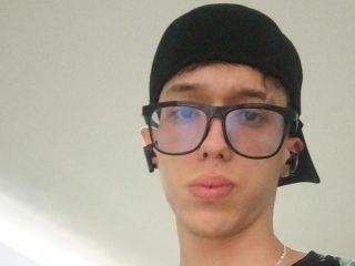 Live Sex Skinnybigcock20